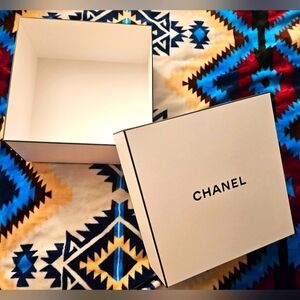 Auth Chanel White Logo Signature Gift Box Handbag Purse Bag Travel Storage Large